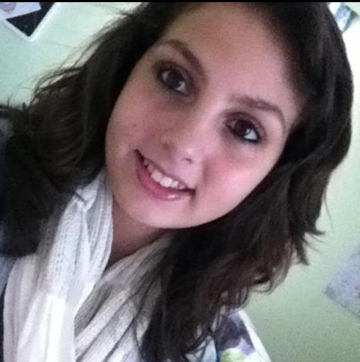 Stephanie Franks Photo 19