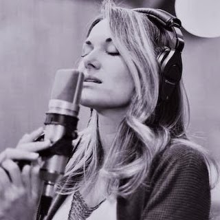 Crystal Morgan Photo 37