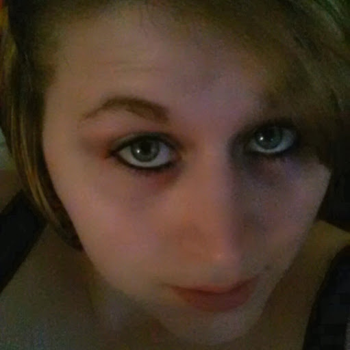 Cassandra Drake Photo 11