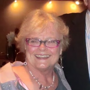 Joan Lang Photo 6