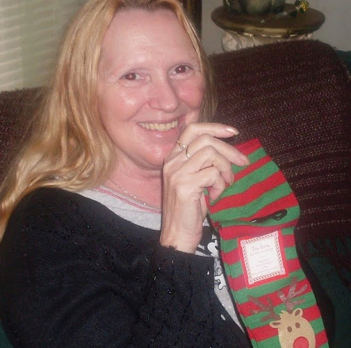 Brenda Lyons Photo 31