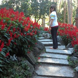 Jessica Robins Photo 24