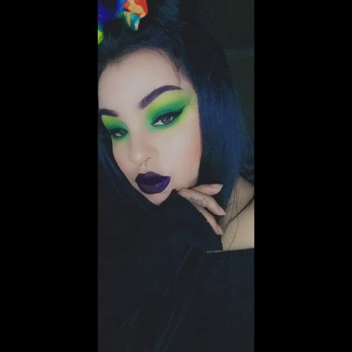 Jasmine Jones Photo 33