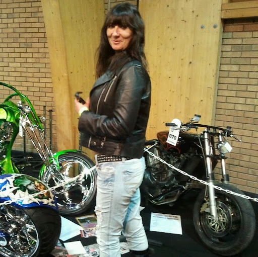 Lorraine Bennett Photo 29