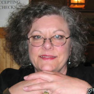 Caroline Ellis Photo 12