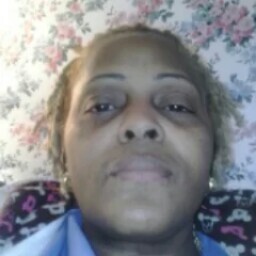 Linda Chambers Photo 39