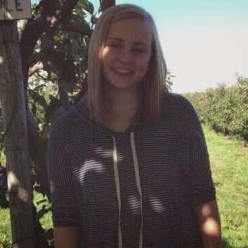 Caroline Snyder Photo 29