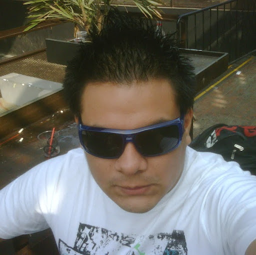 Hector Suarez Photo 29