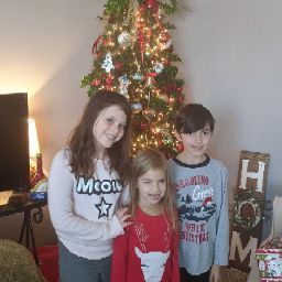 Michele Webb Photo 35