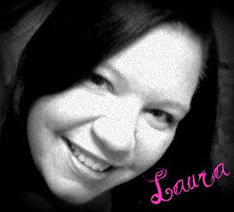 Laura Holland Photo 30