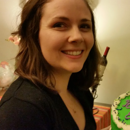 Emily Roberts Photo 38