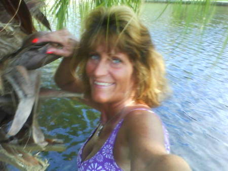 Pamela Berry Photo 23