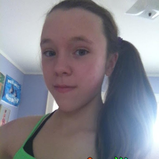 Julia Dolan Photo 27