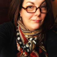 Elizabeth Simmons Photo 26