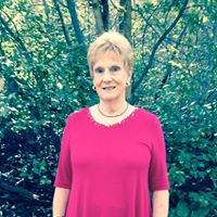 Beverly Larson Photo 26