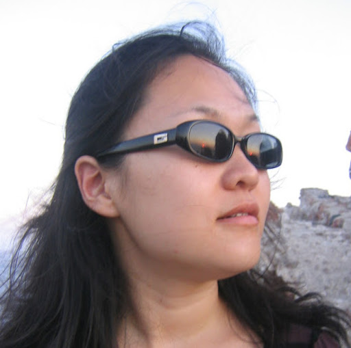 Elizabeth Oh Photo 30