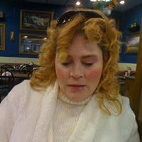 Elizabeth Fuller Photo 19