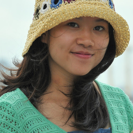 Linh Phan Photo 27