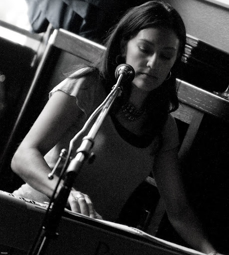 Dolores Aquino Photo 18