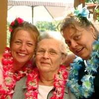 Debra Cooper Photo 46