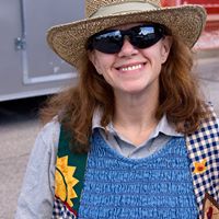 Elizabeth Mace Photo 17