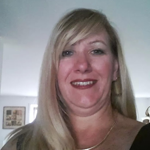 Cynthia Reynolds Photo 25