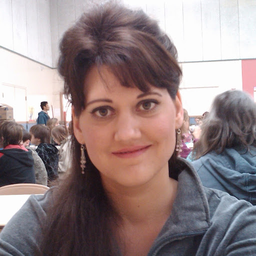 Heather Bailey Photo 28