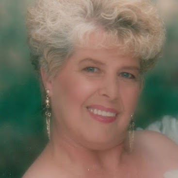 Sandra Roach Photo 11