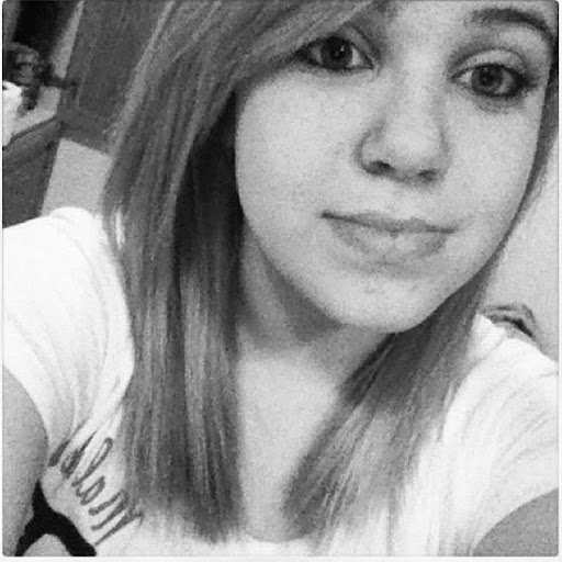 Alissa Arnold Photo 6