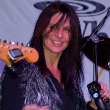 Dawn Burns Photo 3