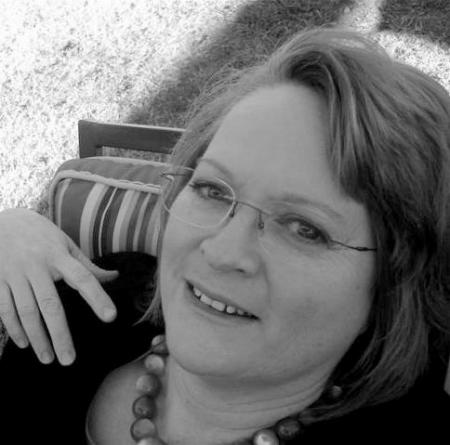 Linda Haley Photo 32