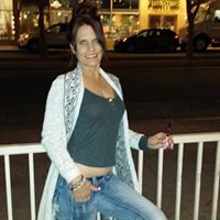 April Jennings Photo 11