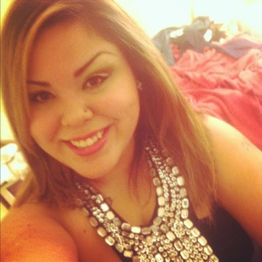 Gina Cabrera Photo 7