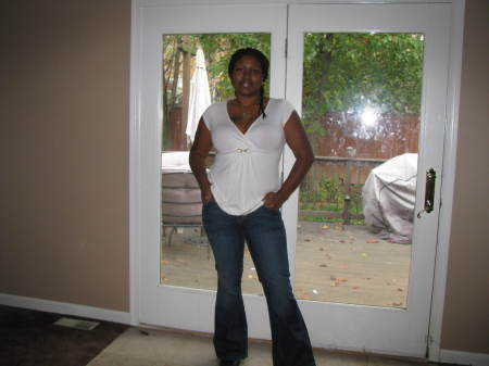 Nicole Daniels Photo 30