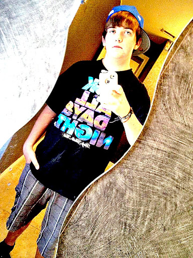 Ronnie Ray Photo 13