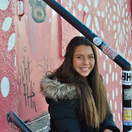 Nicole Carpenter Photo 7