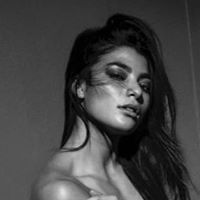 Ana Vela Photo 28