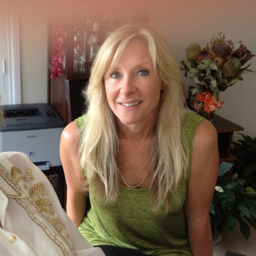 Jennifer Lanham Photo 30