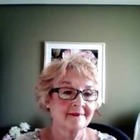 Mandy Fennell Photo 13