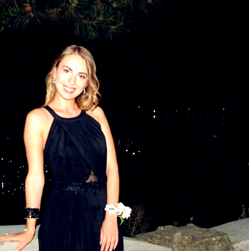 Laura Lally Photo 32