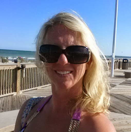 Jennifer Hutchison Photo 31