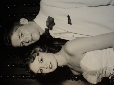Carol Gray Photo 32