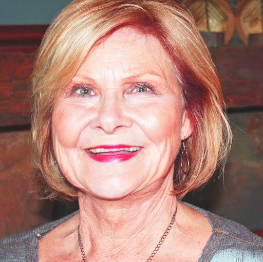Marilyn Davenport Photo 26