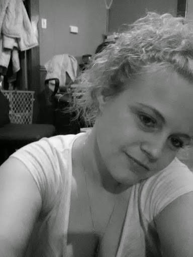 Dori Davis Photo 35