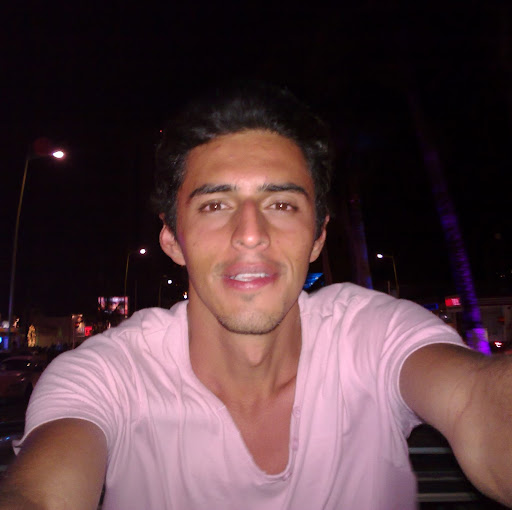 Armando Flores Photo 11