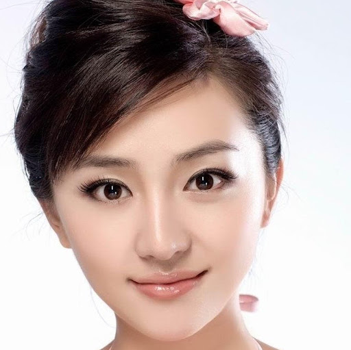 Lucy Lin Photo 8