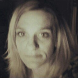 Erin Tucker Photo 33