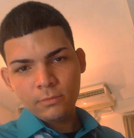 Oscar Robles Photo 27