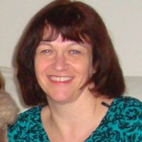 Caroline Walls Photo 12