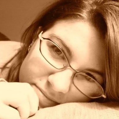 Danielle Hunt Photo 32